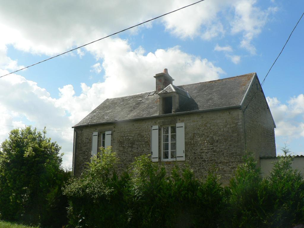 Gite De L'Aure Trevieres Exterior photo